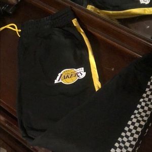 Men’s large laker sweats
